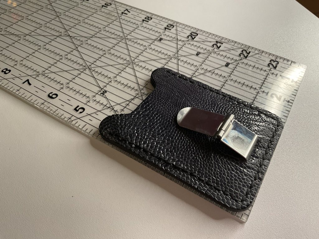 Grey Ostrich Leg Leather Card Case with Silver Money Clip