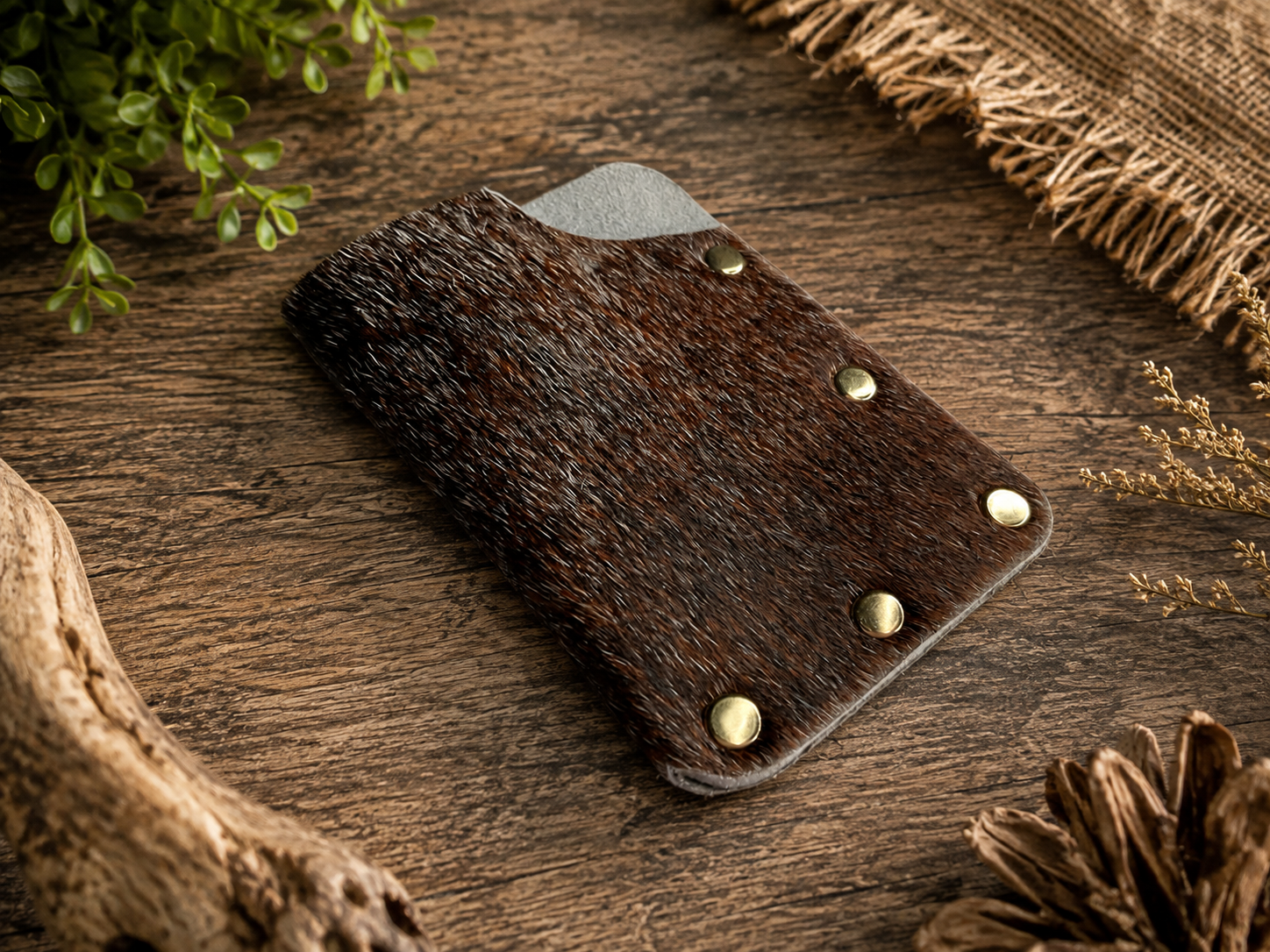 Minimalist Card Holder – Light Brown Cowhide with Gold Flat Snaps